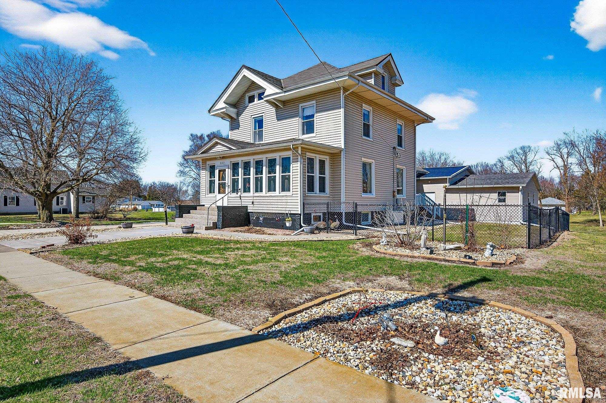 337 West Chestnut Street Oneida, IL 61467 - Photo 3 of 45