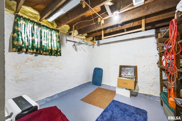 $250,000 | 337 West Chestnut Street, Oneida, IL 61467