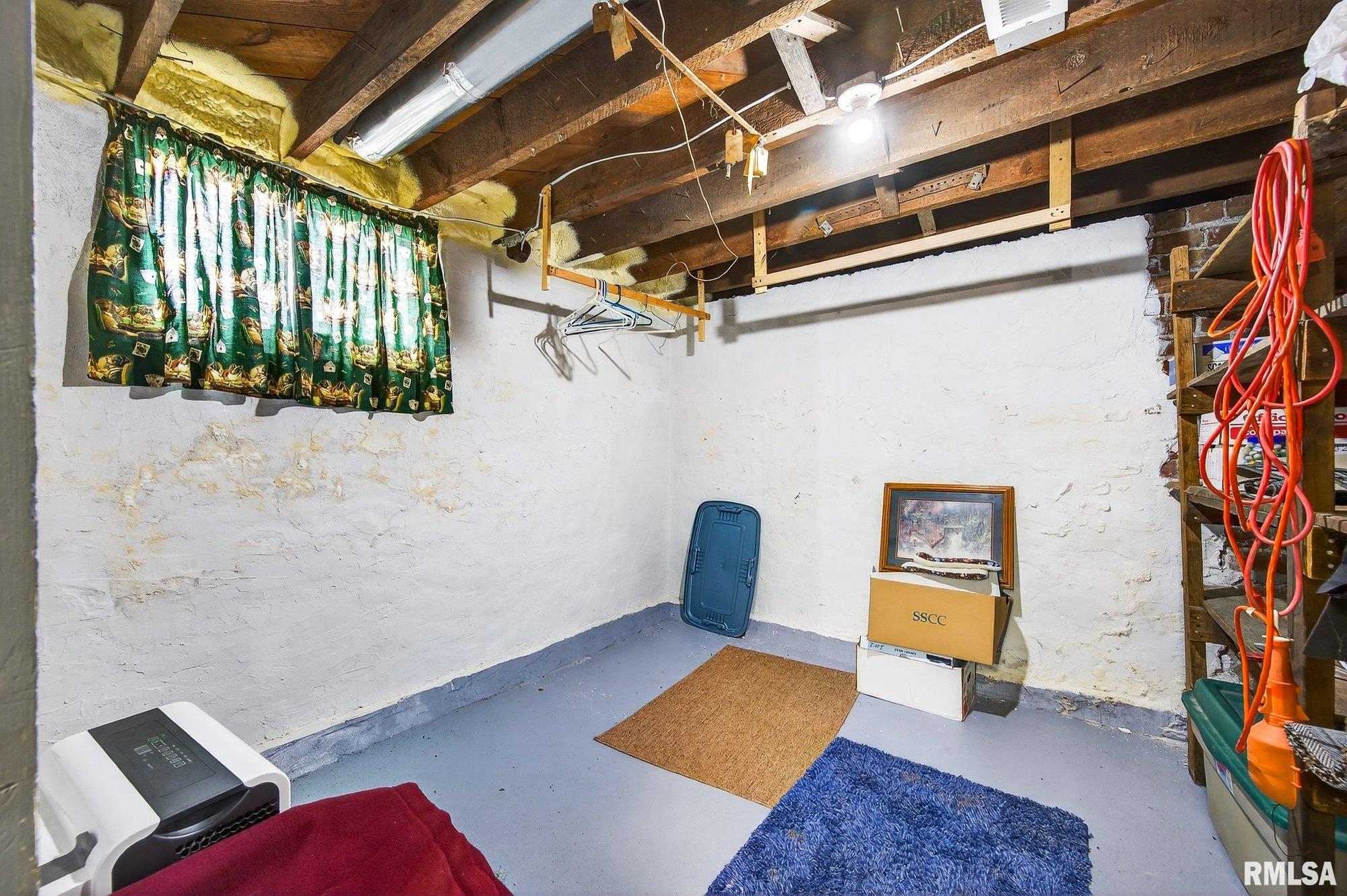 337 West Chestnut Street Oneida, IL 61467 - Photo 34 of 45