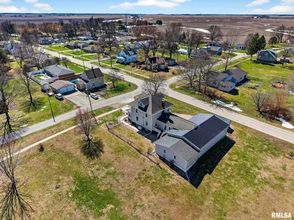 $250,000 | 337 West Chestnut Street, Oneida, IL 61467