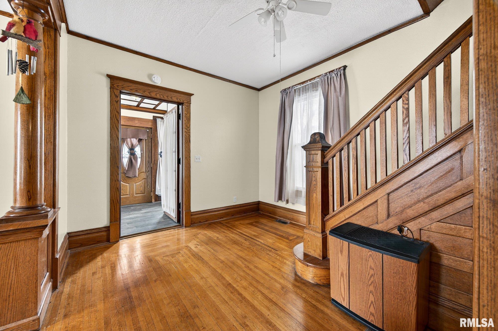 337 West Chestnut Street Oneida, IL 61467 - Photo 9 of 45