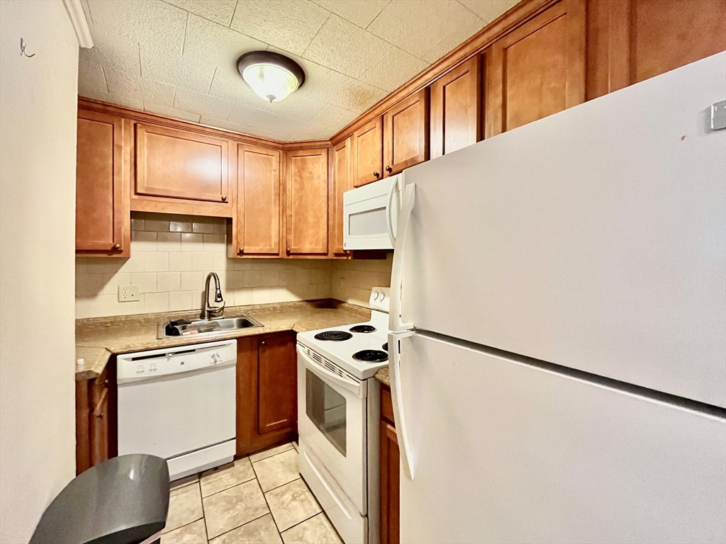 5 Cass Street, Unit 1 Boston, MA 02132 - Photo 7 of 12