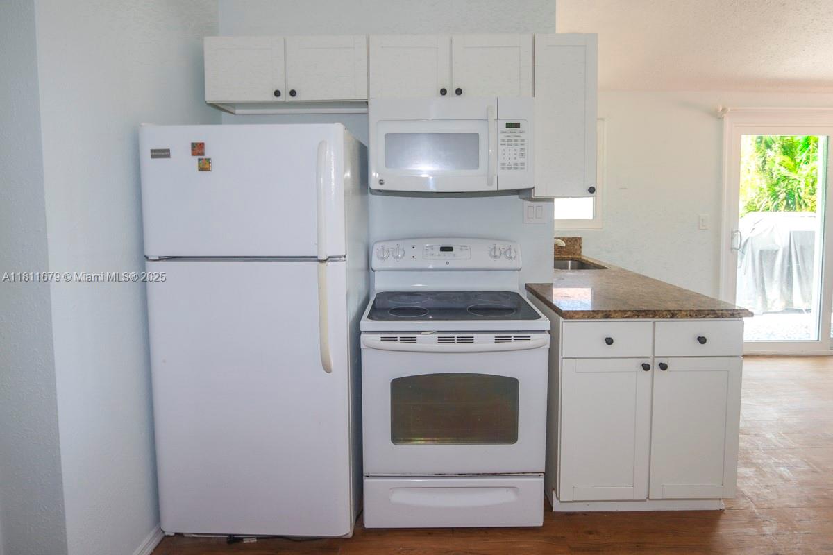 812 Chukker Road, Unit 3 Delray Beach, FL 33483 - Photo 13 of 20 a utility room with dryer and washer
