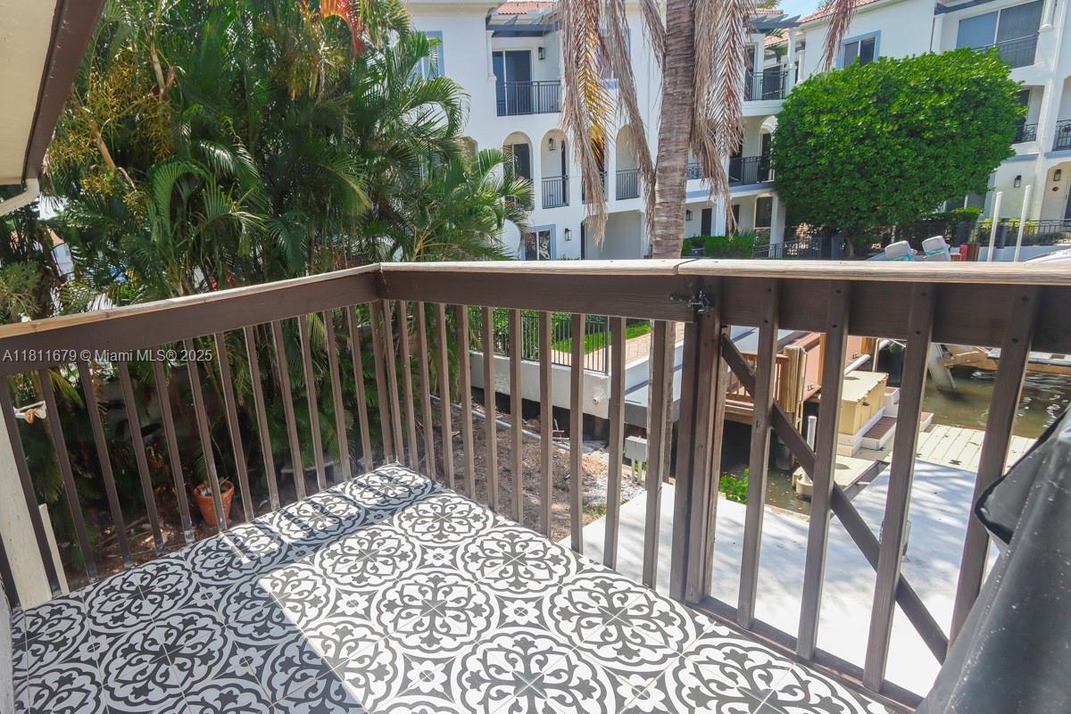 812 Chukker Road, Unit 3 Delray Beach, FL 33483 - Photo 18 of 20 a view of city from a balcony