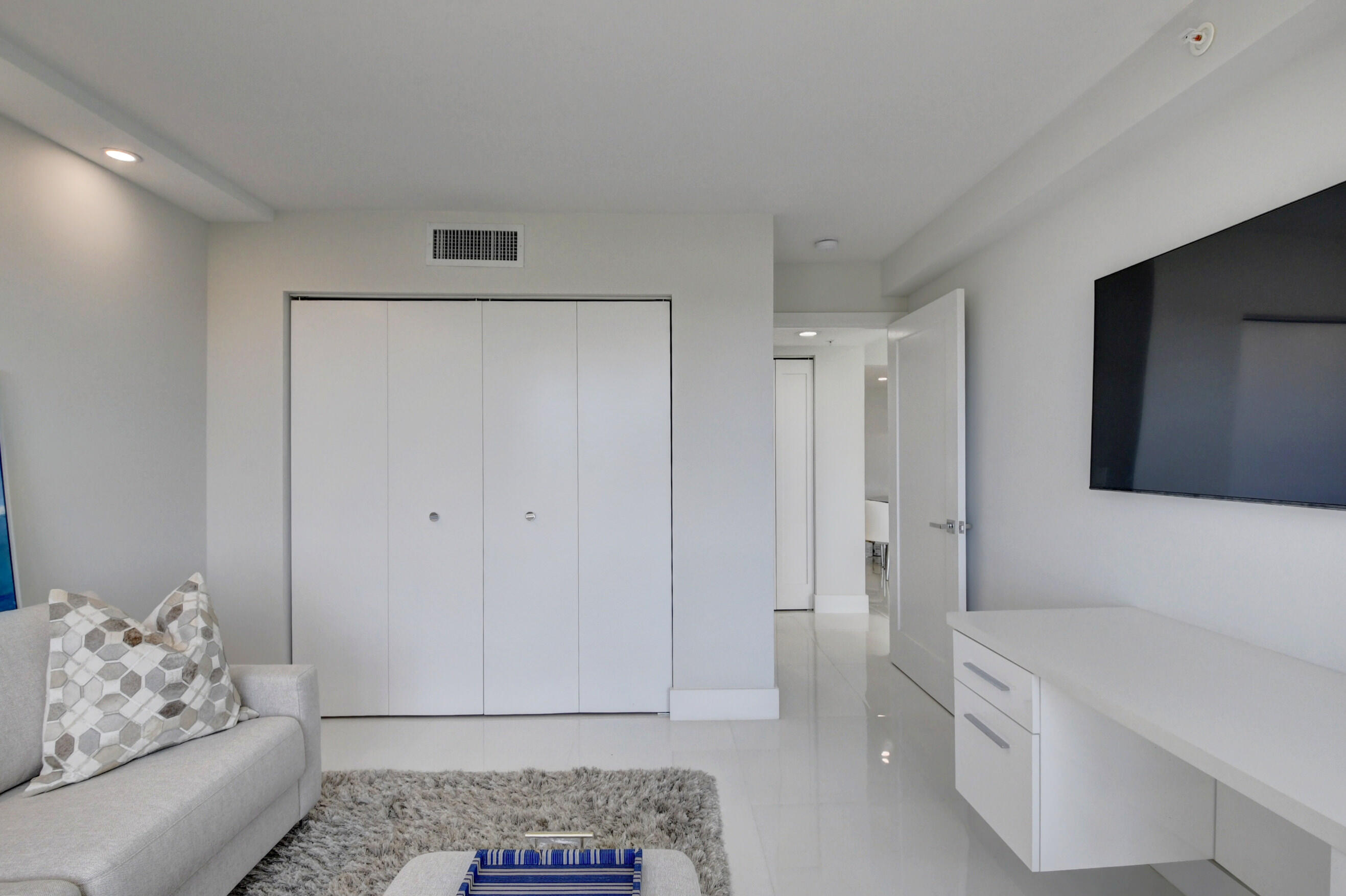 7847 Lakeside Boulevard, Unit 1063 Boca Raton, FL 33434 - Photo 16 of 40 26_dsc_2839_40_41_42_43