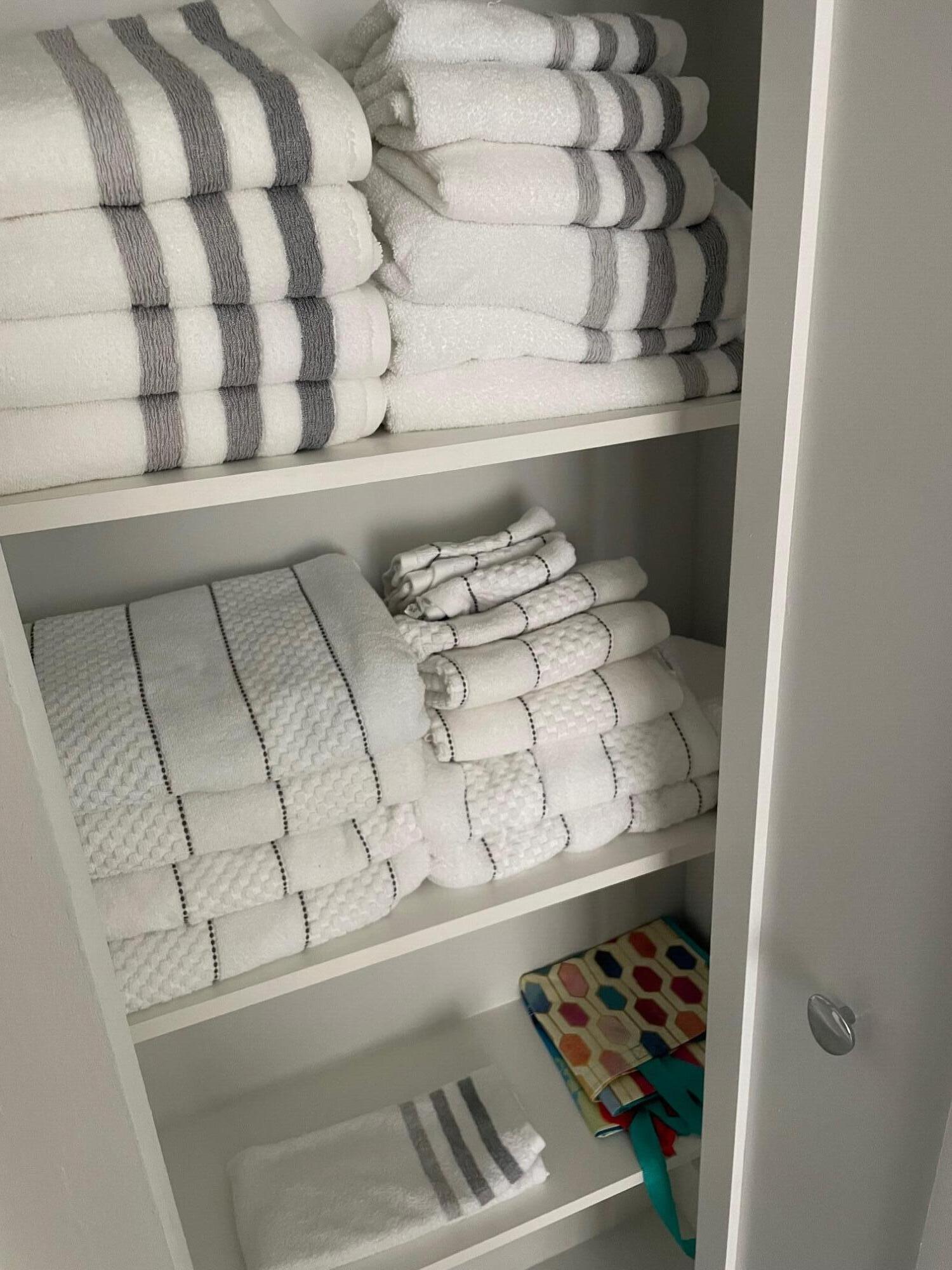 7847 Lakeside Boulevard, Unit 1063 Boca Raton, FL 33434 - Photo 27 of 40 Fully Stocked