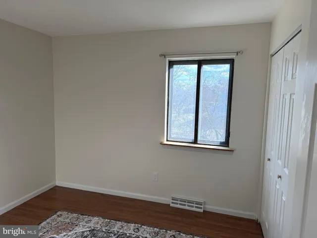 $2,400 | 2514 St James Church Road, Wilmington, DE 19808