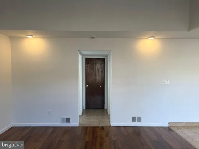 $2,400 | 2514 St James Church Road, Wilmington, DE 19808