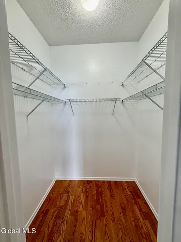 $250,000 | 1013 Hampton Pl Boulevard, North Greenbush, NY 12180