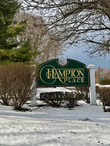 $250,000 | 1013 Hampton Pl Boulevard, North Greenbush, NY 12180