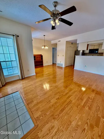 $250,000 | 1013 Hampton Pl Boulevard, North Greenbush, NY 12180