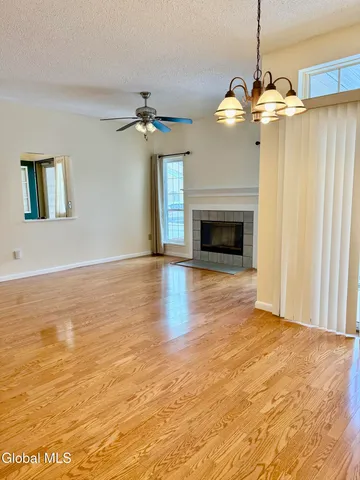 $250,000 | 1013 Hampton Pl Boulevard, North Greenbush, NY 12180