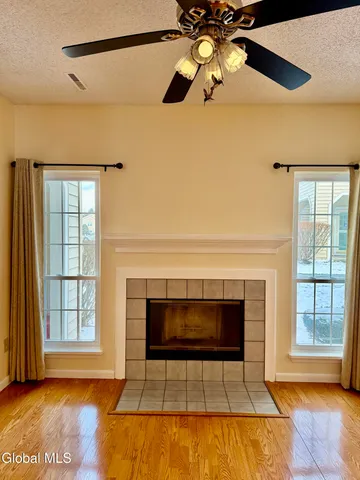 $250,000 | 1013 Hampton Pl Boulevard, North Greenbush, NY 12180