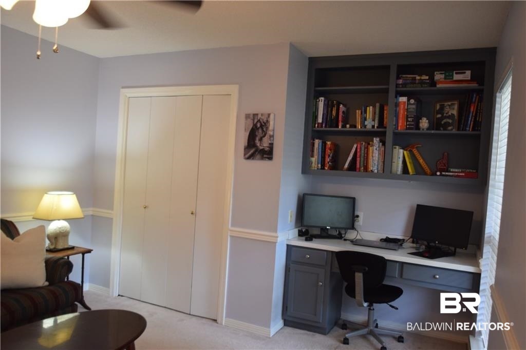 852 West Briar Court Mobile, AL 36609 - Photo 9 of 40 3rd bedroom w/built-in desk is great for students.