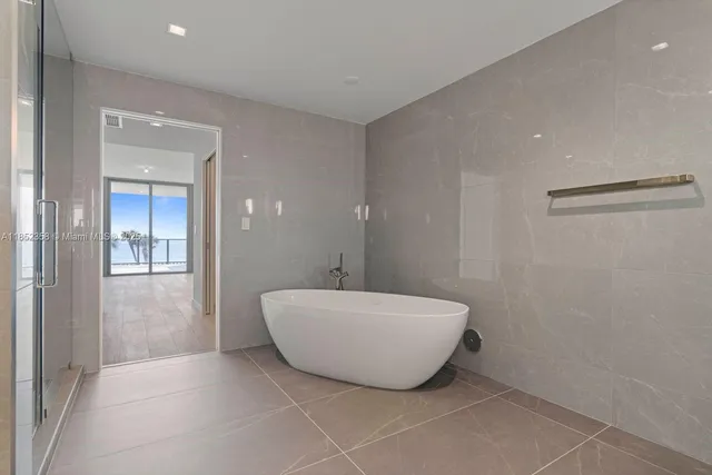 $2,200,000 | 1116 North Ocean Boulevard, Unit 304, Pompano Beach, FL 33062