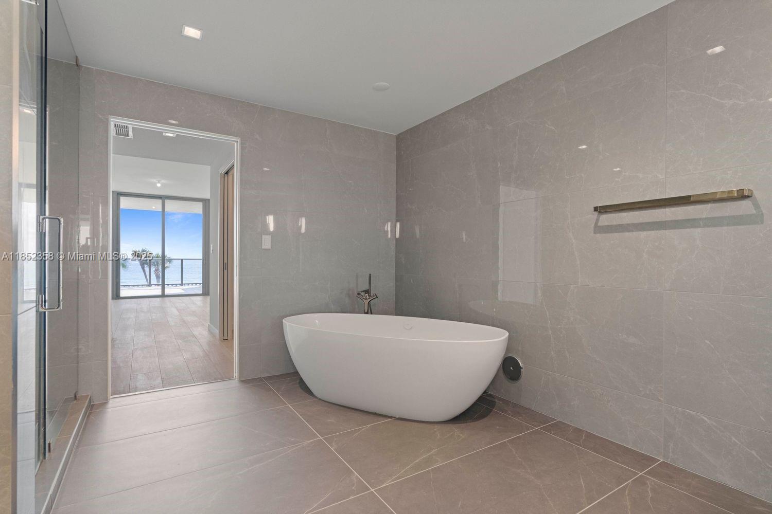 1116 North Ocean Boulevard, Unit 304 Pompano Beach, FL 33062 - Photo 17 of 100