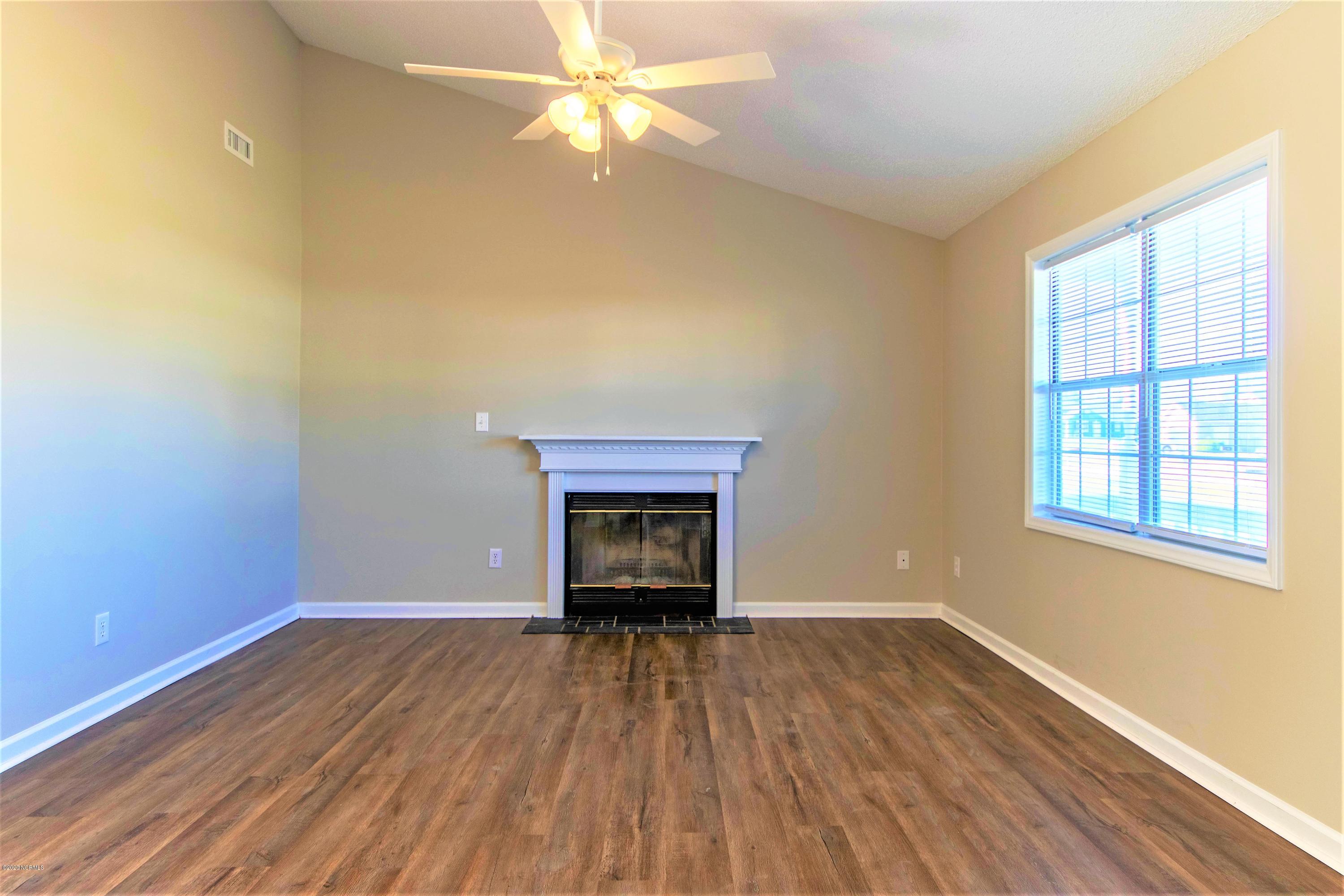 144 Parnell Road Hubert, NC 28539 - Photo 4 of 22 1.4