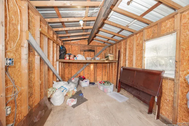 $130,000 | 808 Uvalde Street, Pleasanton, TX 78064