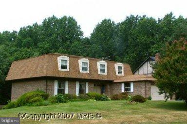 820 Ridge Drive McLean, VA 22101 - Photo 1 of 1 Exterior (Main)