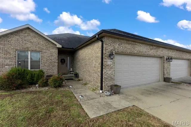 $749,900 | 119-121 Summerfield Way, Cape Girardeau, MO 63701