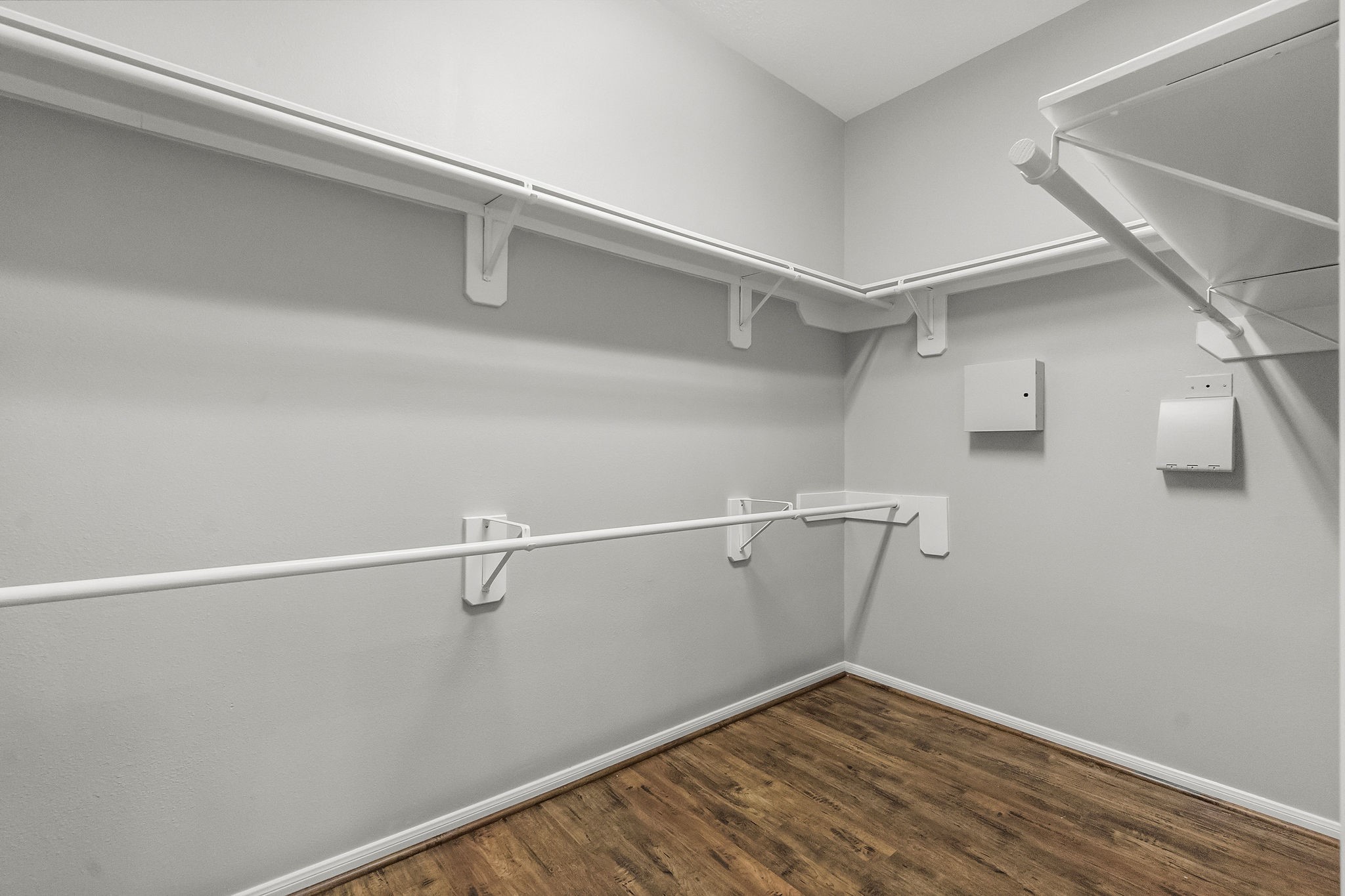 155 North Wimberly Way Conroe, TX 77385 - Photo 29 of 43 Primary Closet