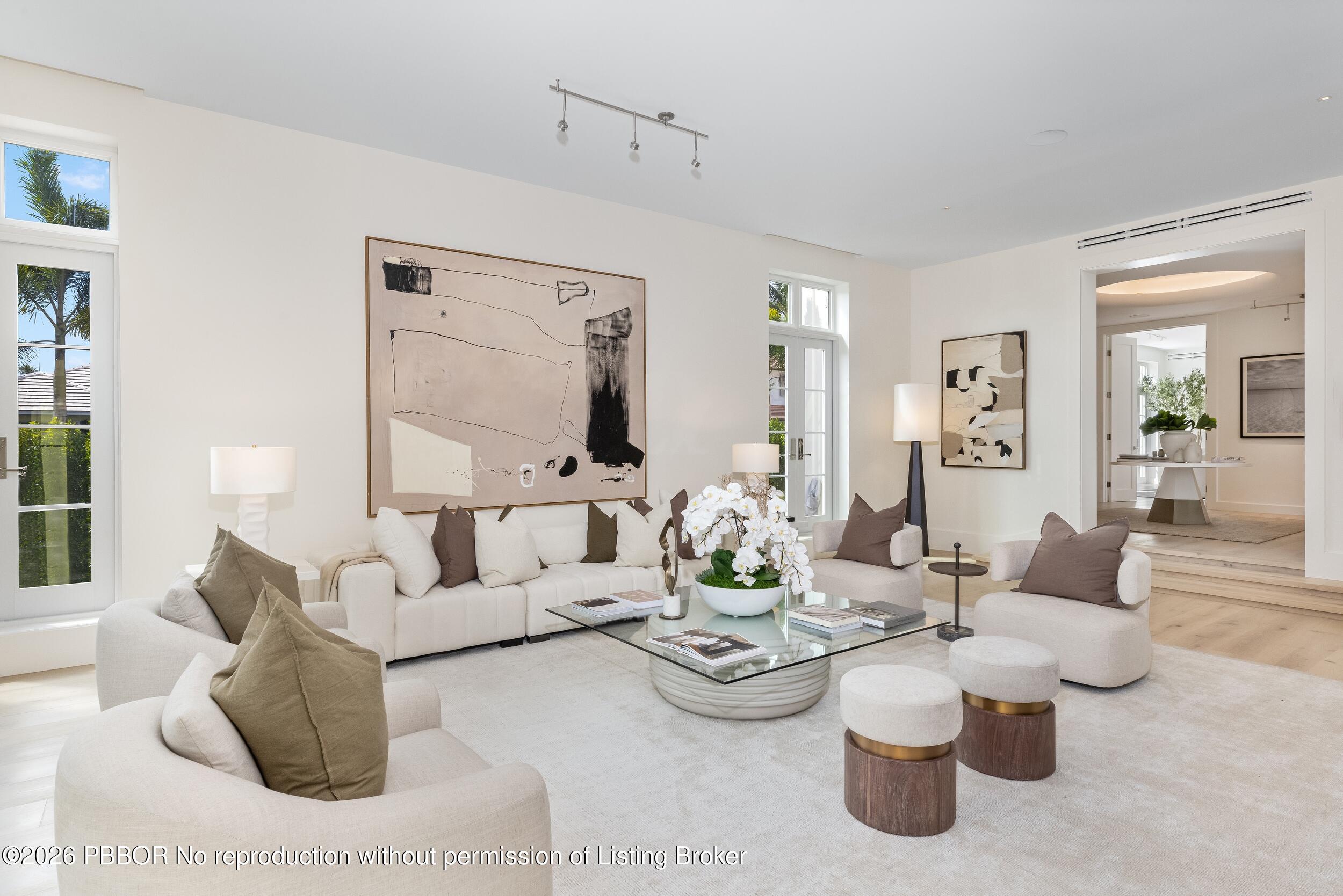 301 Plantation Road Palm Beach, FL 33480 - Photo 11 of 84 Living Room