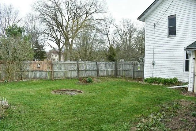 $138,500 | 325 East Leroy Street, Burlington, MI 49029