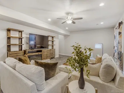 $725,000 | 22692 East Narrowleaf Circle, Aurora, CO 80016