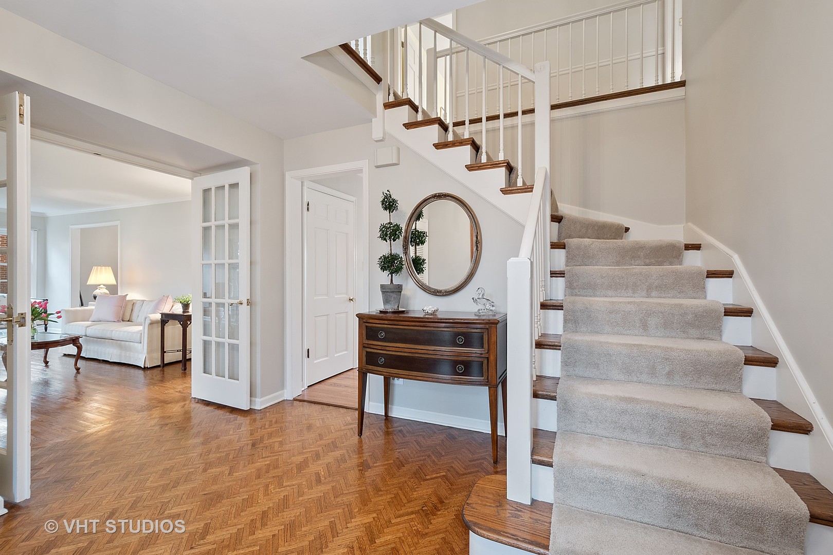 409 North Valley Road Barrington, IL 60010 - Photo 2 of 15