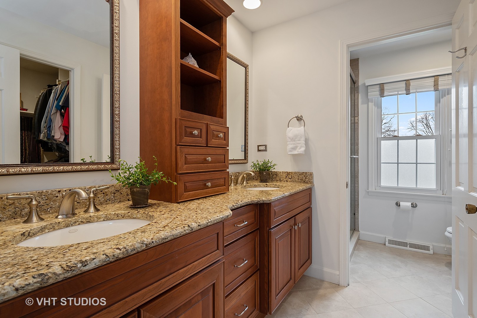 409 North Valley Road Barrington, IL 60010 - Photo 6 of 15