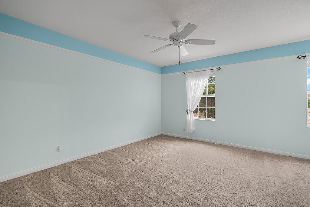 147 Rivinia Drive Jupiter, FL 33458 - Photo 29 of 49 147-Rivinia-Dr-029-1024