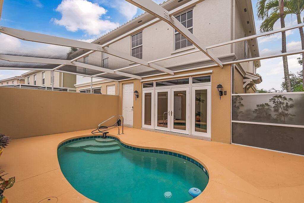 147 Rivinia Drive Jupiter, FL 33458 - Photo 42 of 49 147-Rivinia-Dr-042-1024