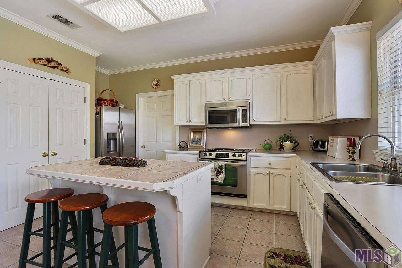 331 Donovan Court Baton Rouge, LA 70815 - Photo 5 of 10 Gallery Image 5