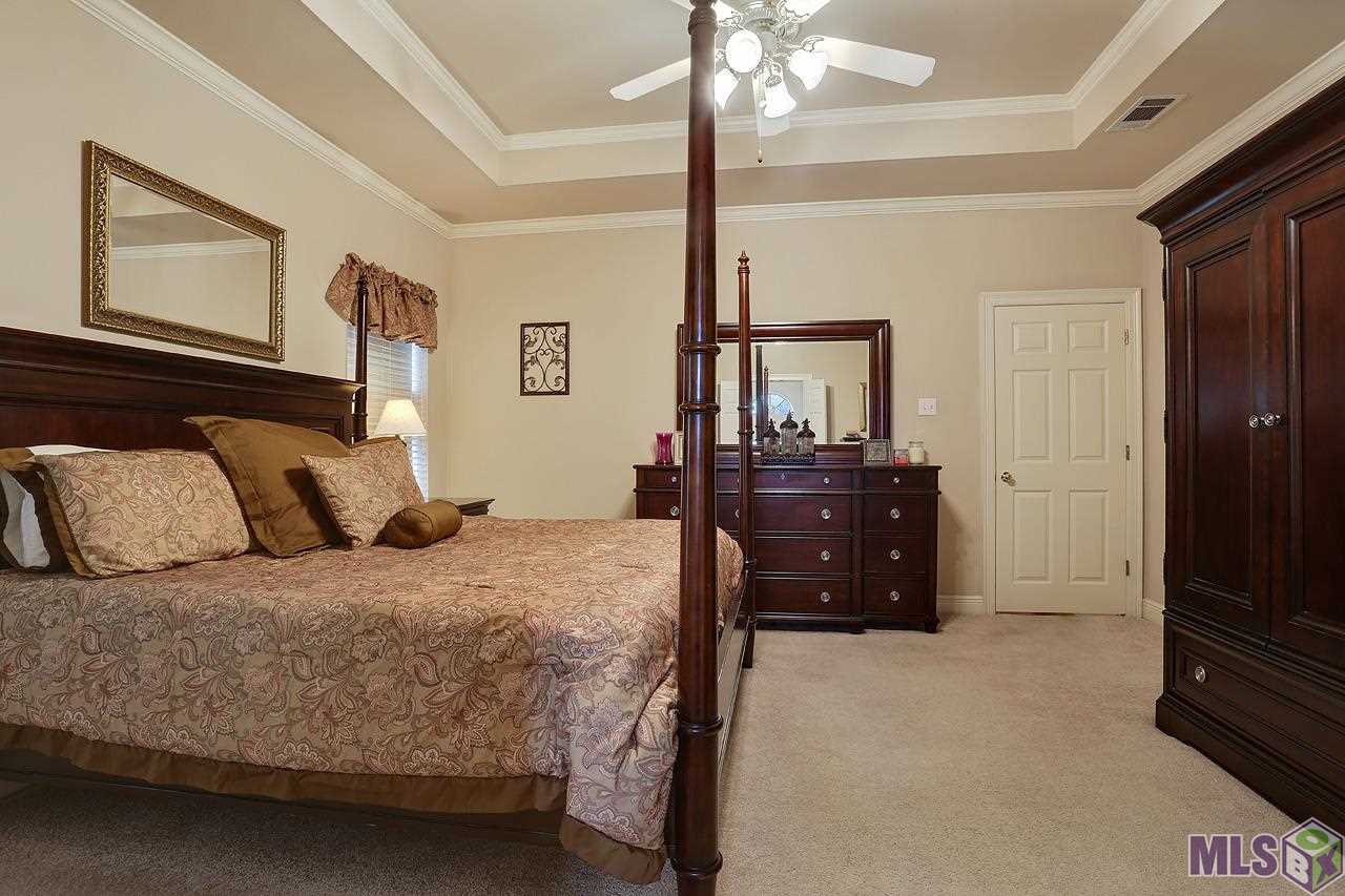 331 Donovan Court Baton Rouge, LA 70815 - Photo 6 of 10 Gallery Image 6