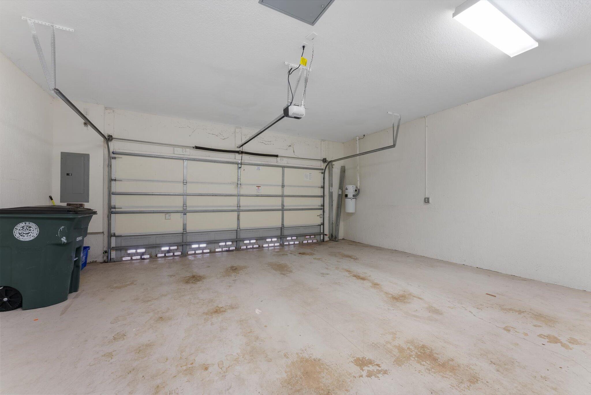 806 Northwest 83rd Lane Boca Raton, FL 33487 - Photo 25 of 37 a view of a garage