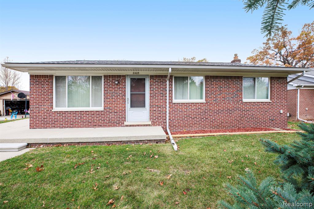 2405 Elmcrest Road Sterling Heights, MI 48310 - Photo 1 of 16