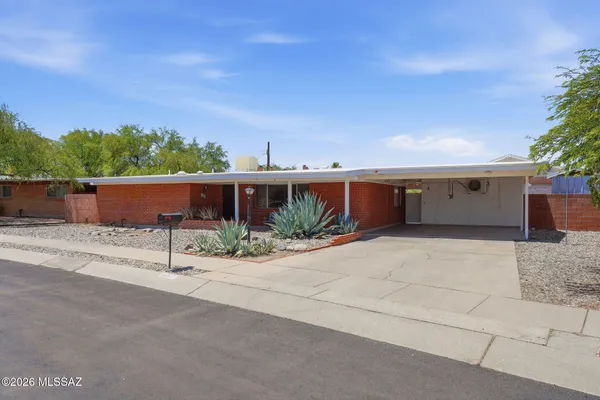 $375,000 | 8812 East Mcclellan Street, Tucson, AZ 85710