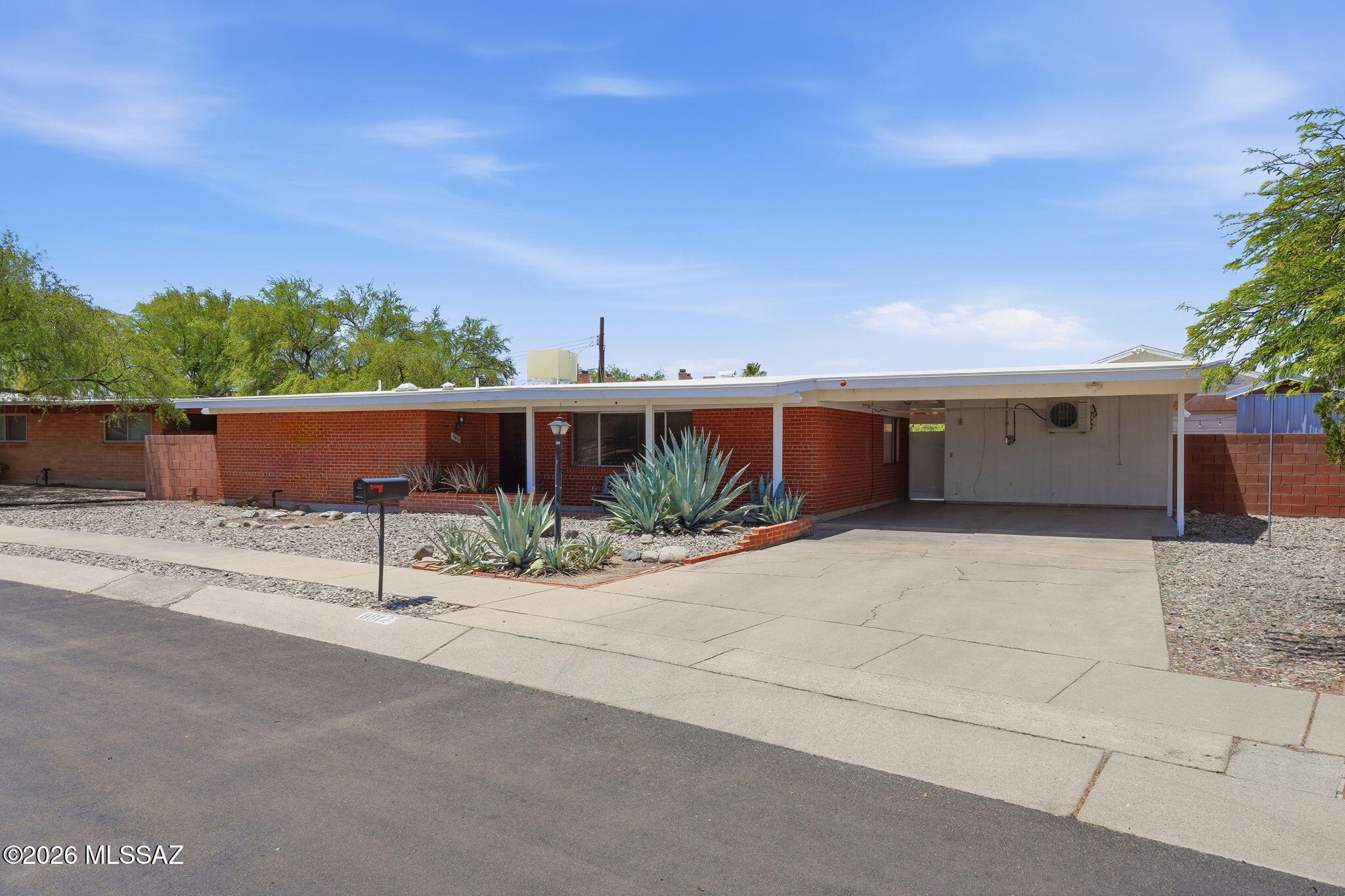 8812 East Mcclellan Street Tucson, AZ 85710 - Photo 1 of 42 8812 E McClellan St