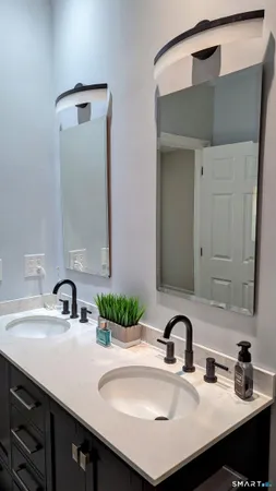 $3,600 | 1306 Briar Woods Lane, Unit 1306, Danbury, CT 06810