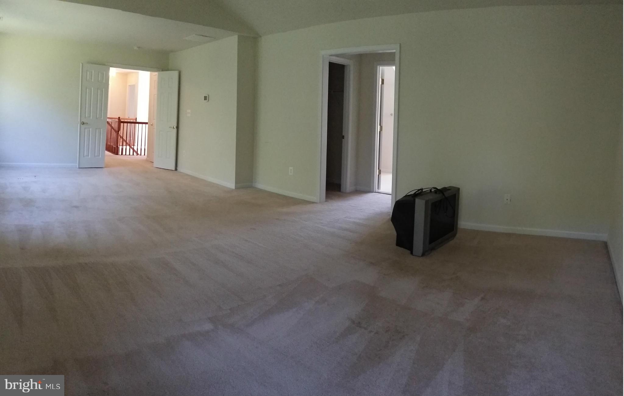 404 Broadneck Road Annapolis, MD 21409 - Photo 15 of 28 Bedroom (Master)