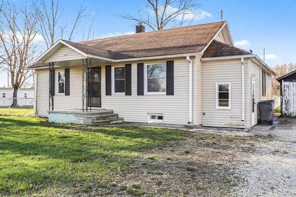$158,000 | 308 East Peck Avenue, White Pigeon, MI 49099