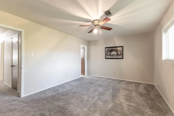 $259,900 | 402 Fintona Way, Houston, TX 77015