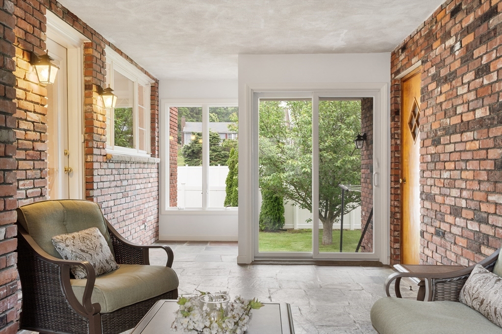 21 Laurine Road Saugus, MA 01906 - Photo 24 of 41 Gallery Image 24