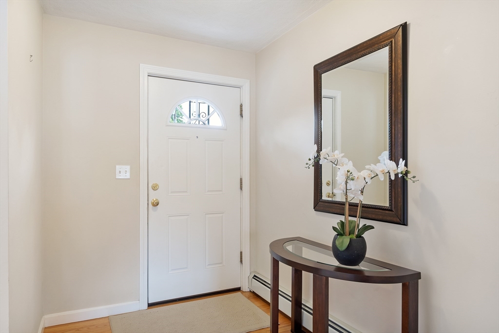 21 Laurine Road Saugus, MA 01906 - Photo 3 of 41 Gallery Image 3