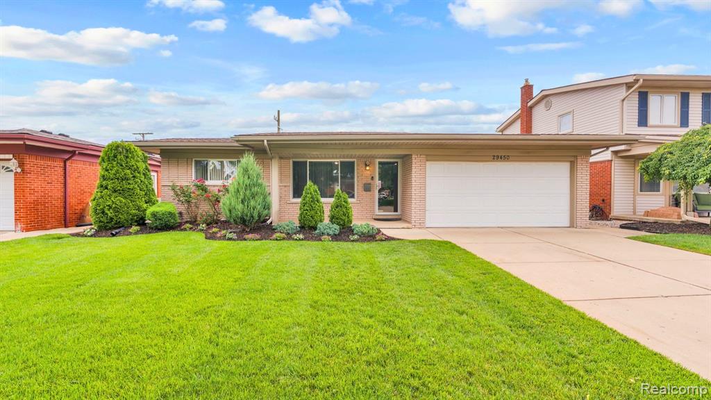 29450 Desmond Drive Warren, MI 48093 - Photo 2 of 49