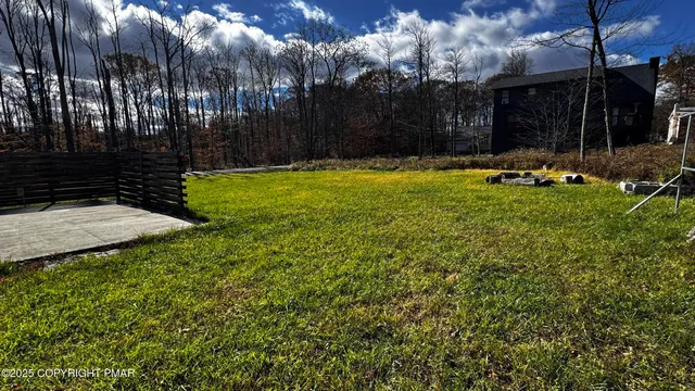 $1,850 | 3262 Hamlet Drive, Tobyhanna, PA 18466