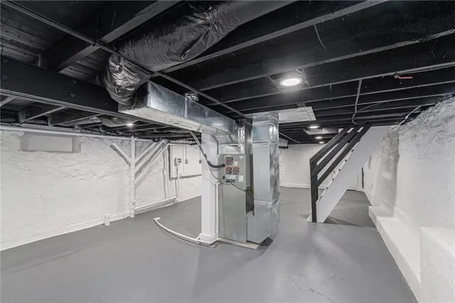 $170,000 | 2330 Mersington Avenue, Kansas City, MO 64127