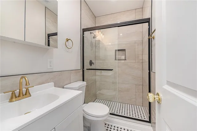 $170,000 | 2330 Mersington Avenue, Kansas City, MO 64127