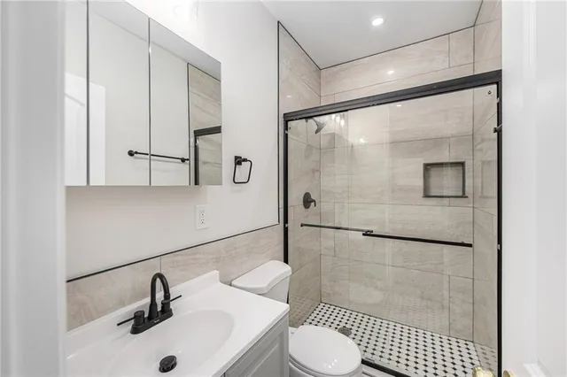 $170,000 | 2330 Mersington Avenue, Kansas City, MO 64127