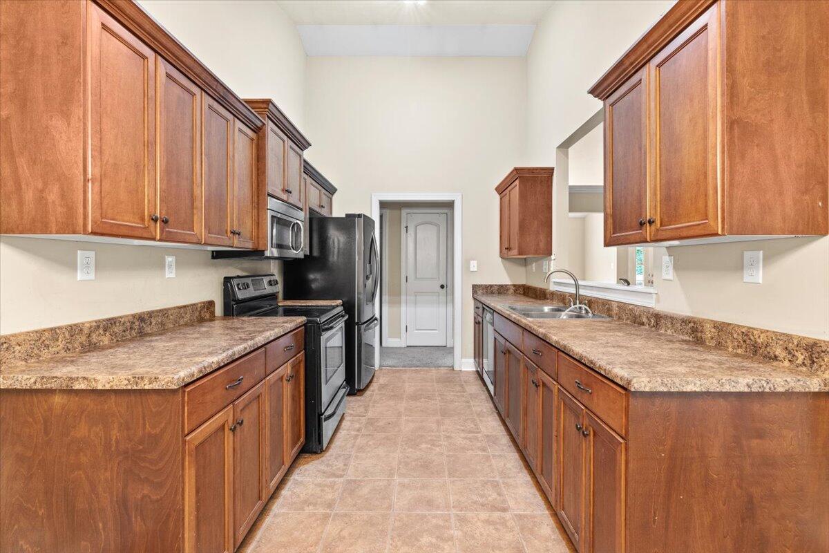 1424 Freeman Harriss Road Harlem, GA 30814 - Photo 12 of 28 12-Kitchen